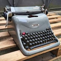 Macchine Scrivere Olivetti Lettera Linea Studio 22