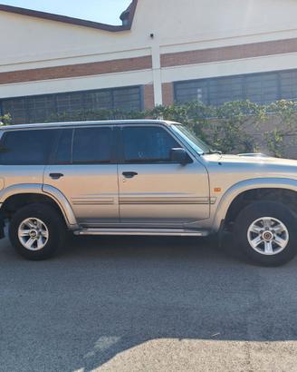 Nissan Patrol GR 7 posti