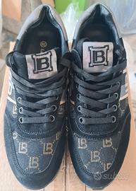 Sneakers da donna di Laura Biagiotti misura 39