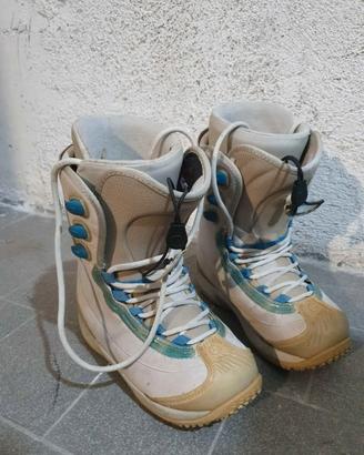scarponi snowboard burton TG.36