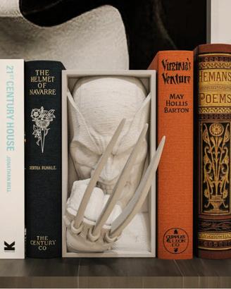 Book Nook Wolverine📚