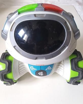 Roby Robot gioca e impara