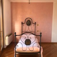 Letto a baldacchino singolo