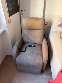 Poltrona Elettrica Made in Italy Anziani/Disabili