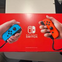 Nintendo Switch V2 32GB + 2 Giochi
