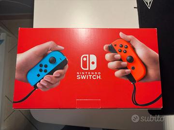 Nintendo Switch V2 32GB + 2 Giochi