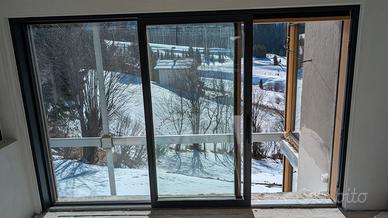 finestra / fenster facciata in legno