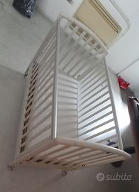 lettino con sponde completo di materasso 