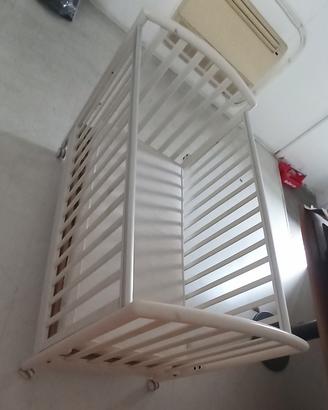 lettino con sponde completo di materasso 