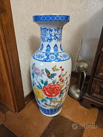 vaso dipinto in ceramica