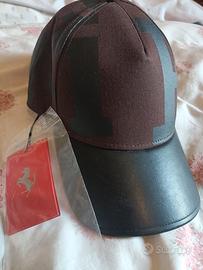 Cappellino Baseball Ferrari