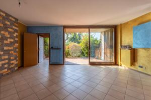 VILLA A SCHIERA A CHIERI