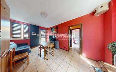 BILOCALE CON BALCONE E POSTO AUTO COPERTO