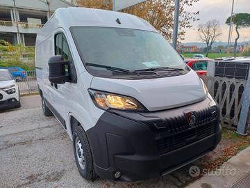 PEUGEOT Boxer 335 2.2 BlueHDi 140cv L2 H2 Furgon