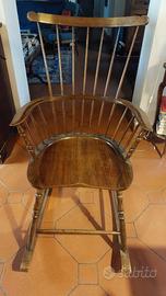 SEDIA A DONDOLO in noce