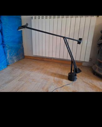 Artemide Sapper lampada da tavolo 