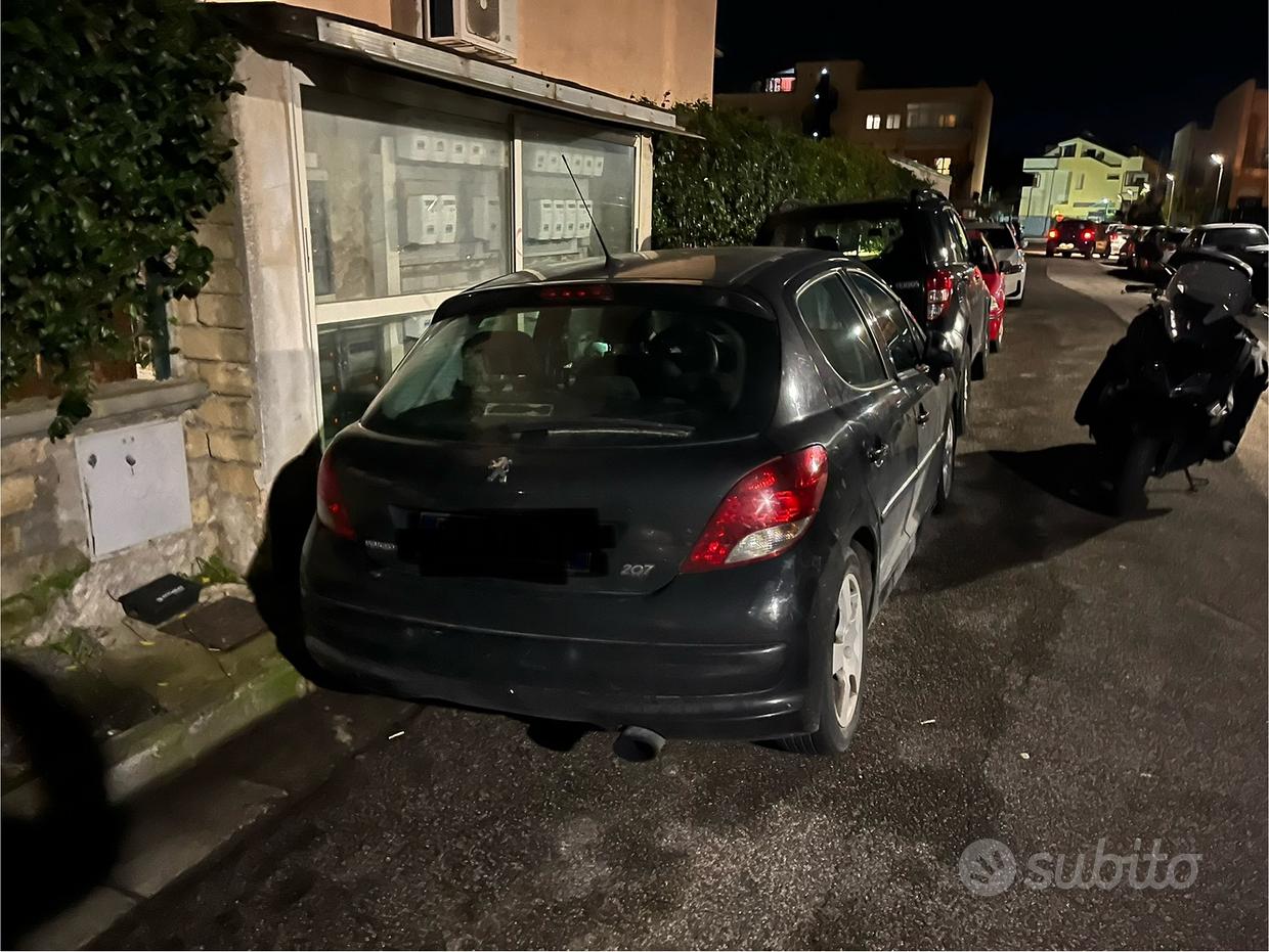 PEUGEOT 207