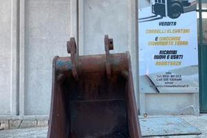 Benna Mantovani per escavatore Komastu PC-360