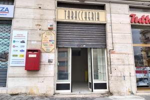 Locale commerciale a mercatello - 50 metri