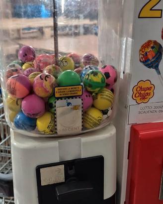 DISTRIBUTORE PALLINE MAGICHE. FUNZIONA CON € 0,50