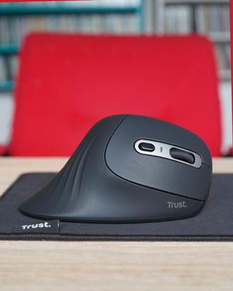 Mouse Trust Verticale WiFi in garanzia quasi nuovo