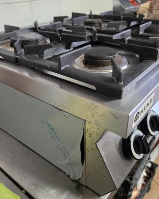 cucina da banco marca hendi 4 fuochi come nuova