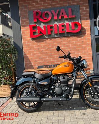 Royal Enfield Meteor 350 Fireball Orange del 2026