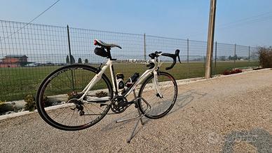 Bcicletta da corsa in carbonio