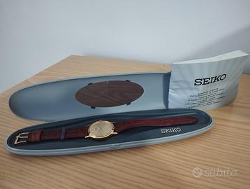 Seiko V700-8A10 anni '90