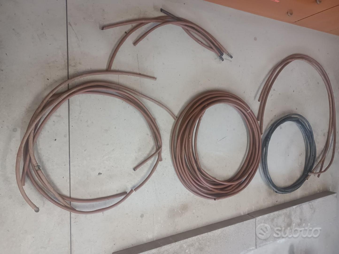 Gomito Per Irrigazione A Goccia Alfa 20 - Raccordo 90&deg; Per Tubo Collettore &Oslash;20mm, Confezione 20pz