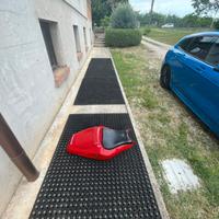 codino rosso ducati 748 