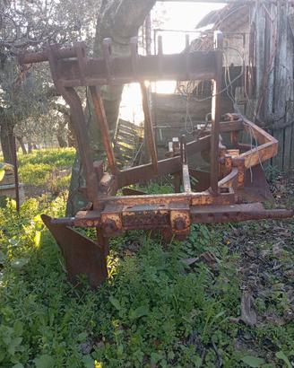  attrezzi agricoli vari