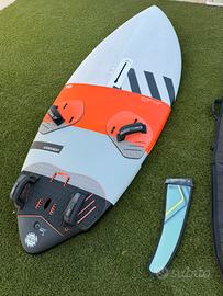 Tavola da windsurf e foil