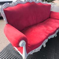 Divano rosso favola 