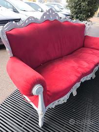 Divano rosso favola 