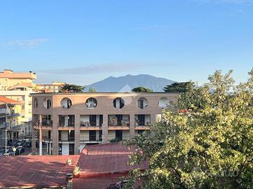 6 LOCALI A ACERRA