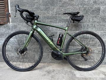 E-bike Gravel GIANT REVOLT E+ PRO