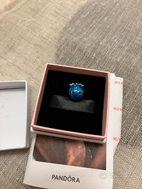 Charm Pandora, polipo blu