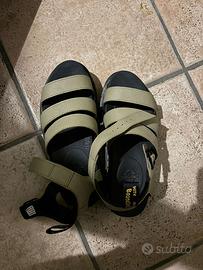 Sandali originali dr martens