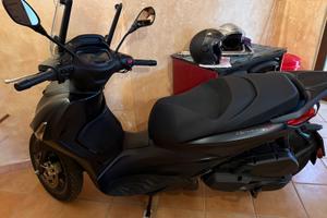 Piaggio Beverly 400 - 2023