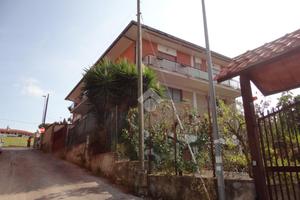 2 LOCALI A ALBANO LAZIALE