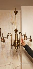 Lampadario vintage in ottone