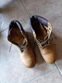 Scarponi Timberland numero 43, come nuovi