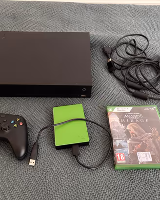 Xbox One X completa con controller e hard disk