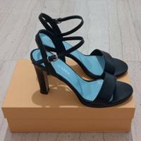 DÉCOLLETÉ MAURO LEONE