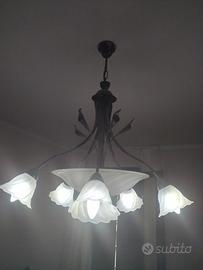 Lampadario in ferro battuto fatto artigianale 