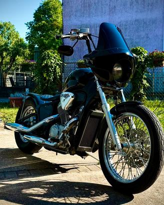 honda shadow vt 600 .