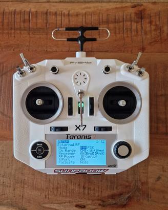 Taranis Qx7 + R9M  radiocomando 