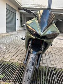 Yamaha R6 anno 2004