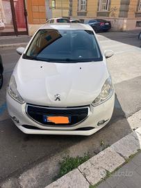 Peugeot 208 1600 92 cv diesel